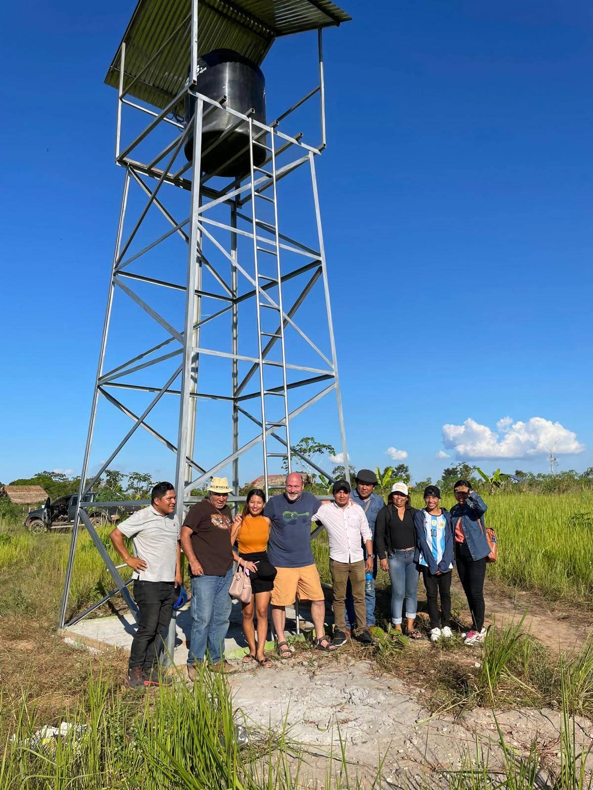 A new water tank · Comunidad Santa Clara